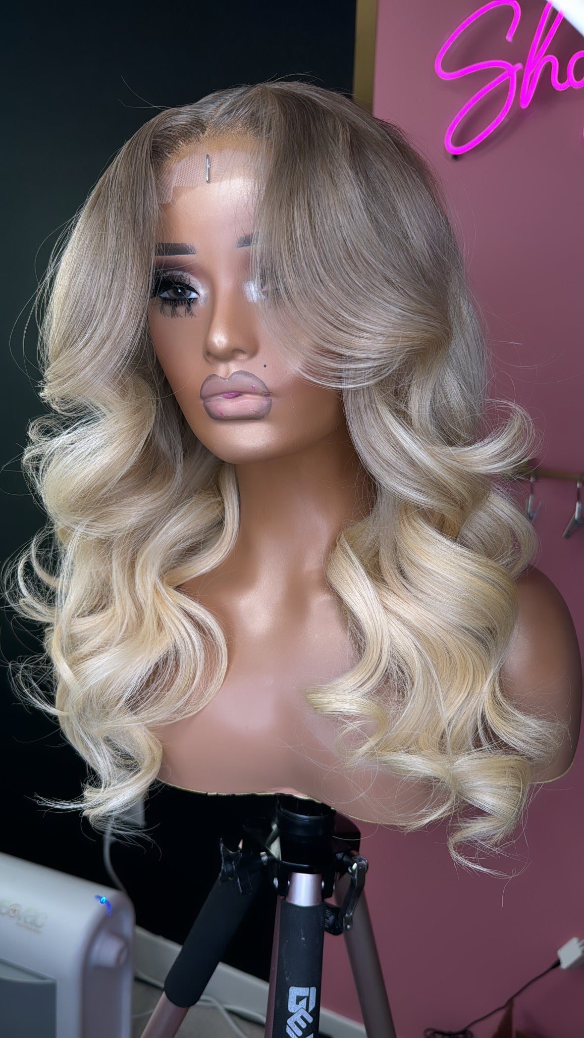 Ombré blonde Raw Hair Wig