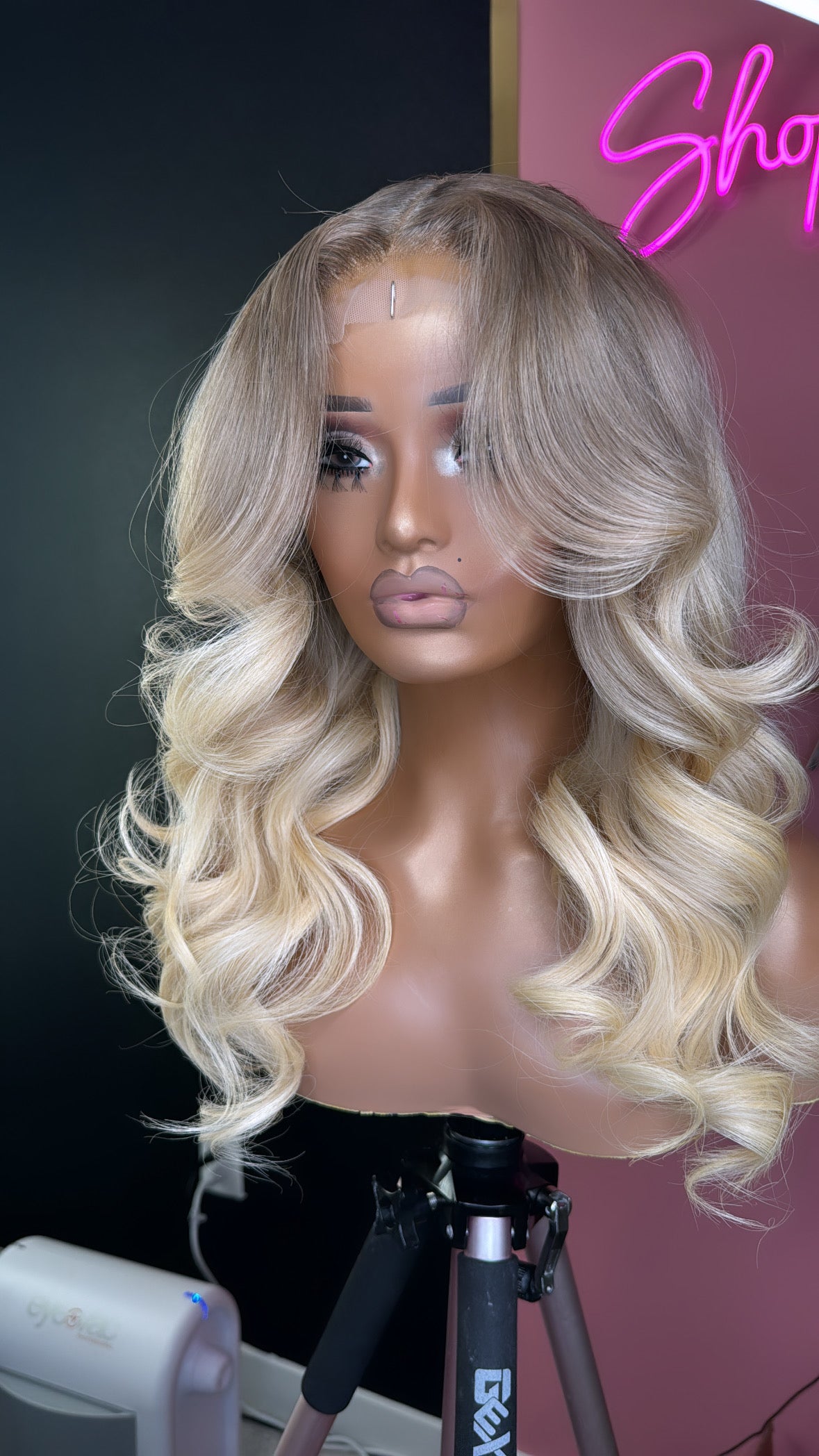 Ombré blonde Raw Hair Wig